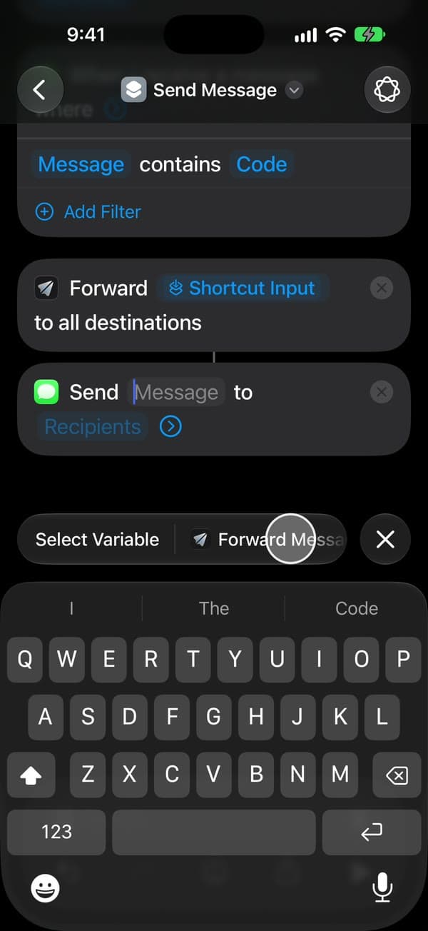 Feld „Nachricht“ von „Nachricht senden“ ausgewählt, mit „Forward Message to All Destinations“ markiert in der Leiste über der Tastatur